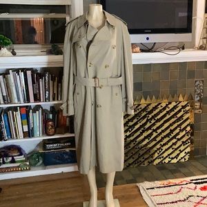 Burberry’s Classic Khaki Trench